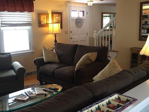 5th image of 38 Riverview Dr