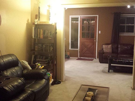 4th image of 514 W Saint Anne Pl