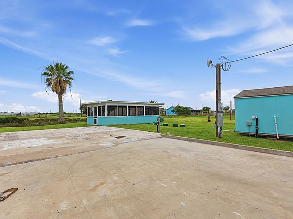 5th image of 217 W Pompano