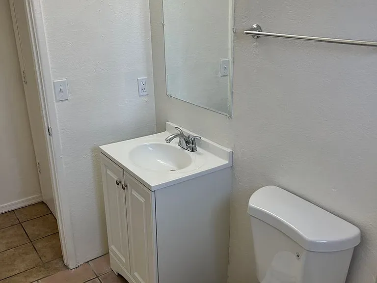 446 E Pastime Rd — Photo 39