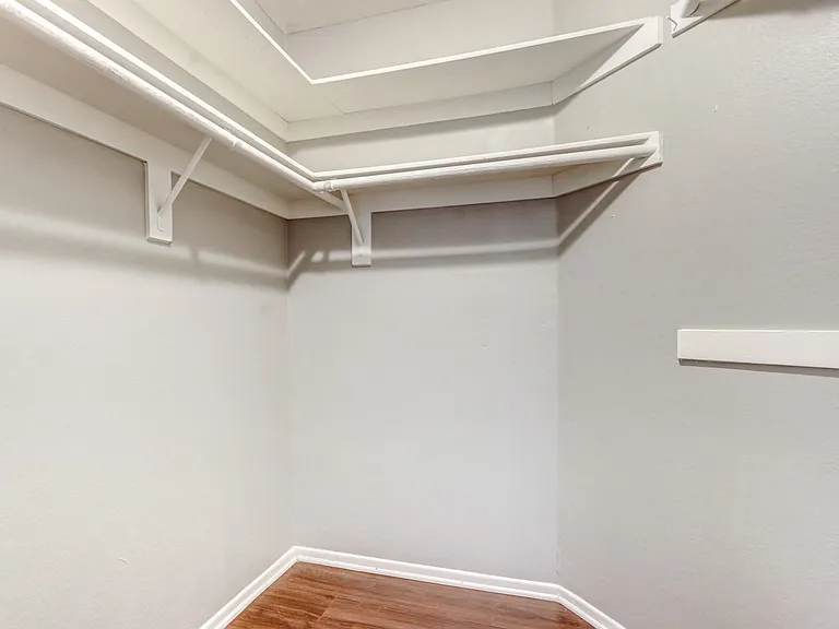 Franklin Place — Photo 26