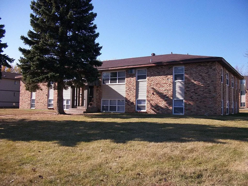 7666 Woodlawn Dr #7