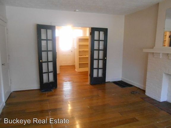 4th image of 164 W Northwood Ave