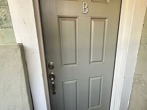 5th image of 1154 Warner St #2B-1BA