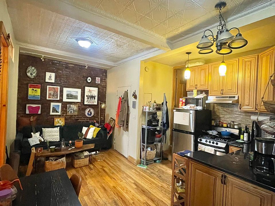 1st image of 399 Smith St APT 1B