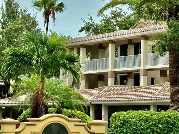 6045 Chardonnay Ln APT 302, Naples, FL 34119