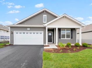 1624 Windsor Rd, Pingree Grove, IL 60140