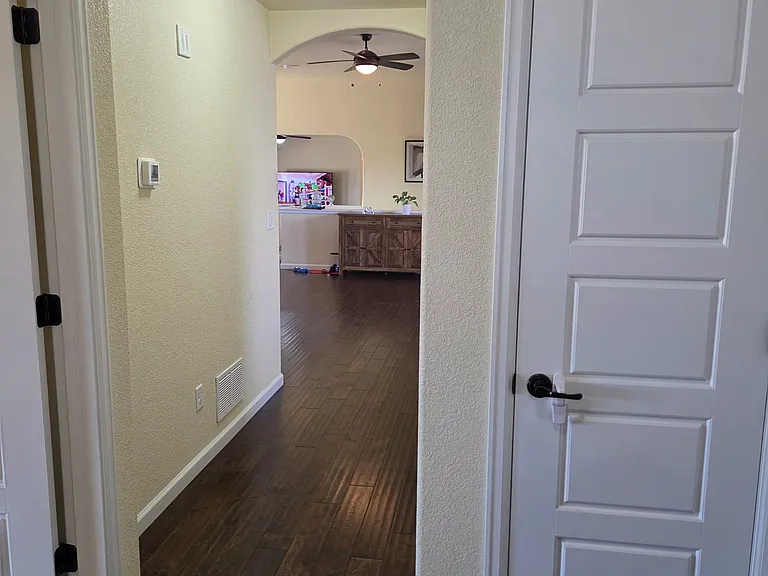 438 N Mitford Dr — Photo 21
