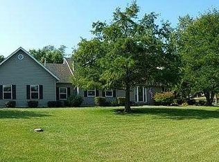 1949 6th Street Ct, East Moline, IL 61244