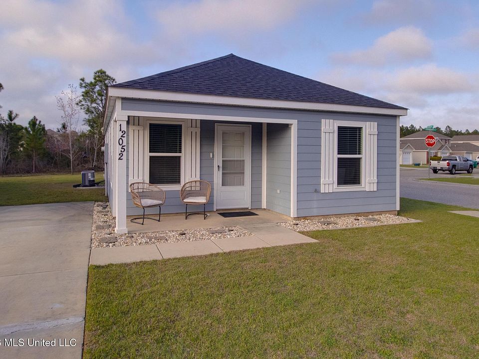1st image of 12052 Turnberry Cv