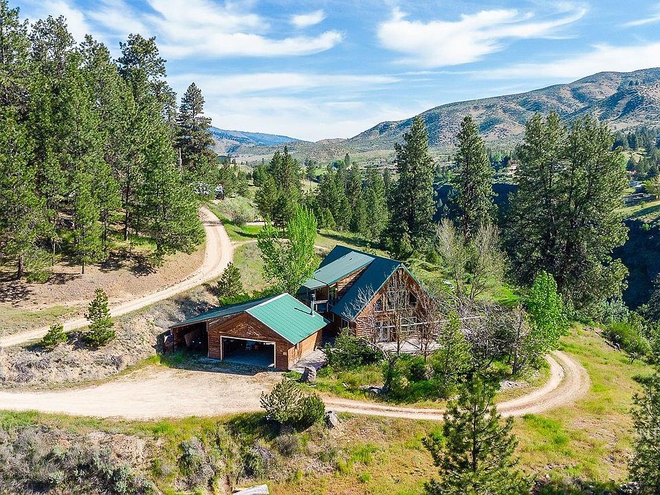 1st image of 42 Hummingbird Haven Rd