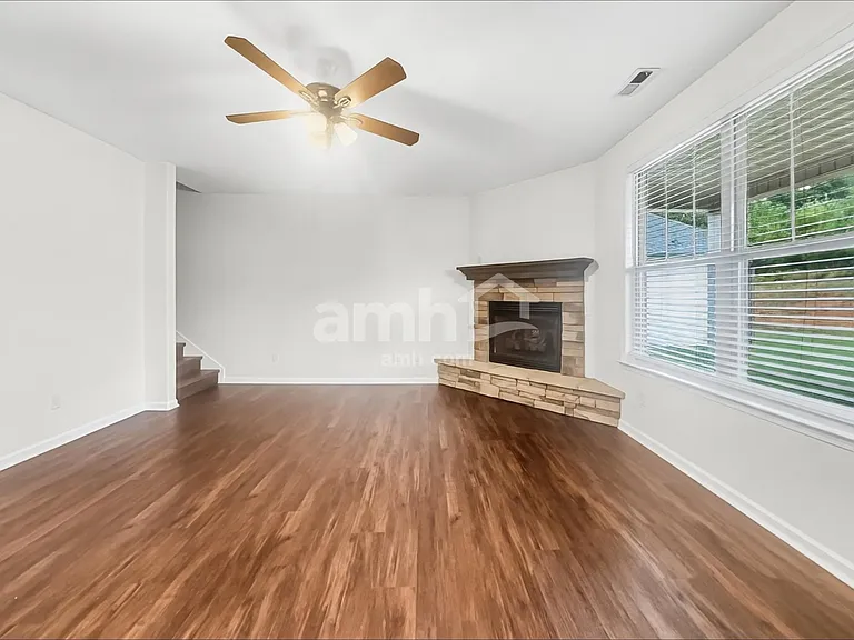 103 Ramshackle Way — Photo 6