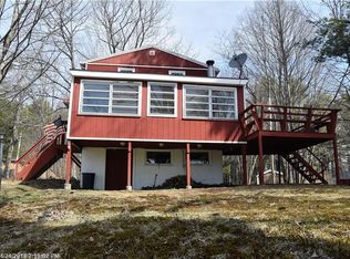 19 Crest Ave, Auburn, ME 04210