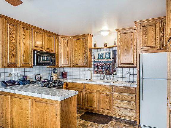 4th image of 1338 Engracia Ave APT 1