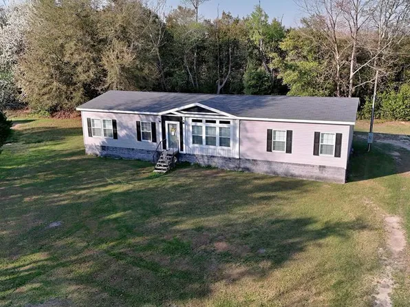 672 Cherokee Dr, Moultrie, GA 31768