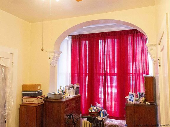 4th image of 128 Market St #2