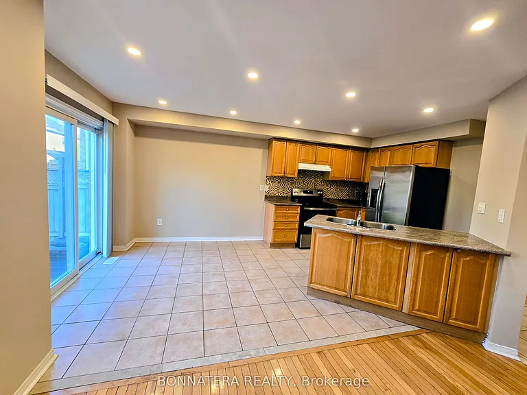 5455 Farmcote Dr — Photo 7