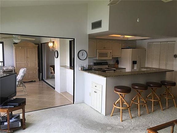 3rd image of 5665 Trailwinds Dr APT 622
