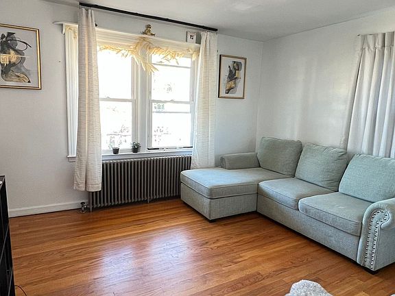 2nd image of 7 Hillside Ave Floor 2