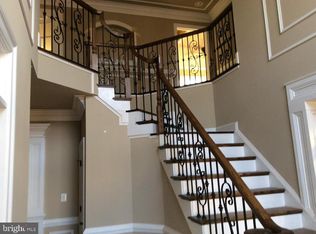 7823 Wellington Dr, Warrenton, VA 20186