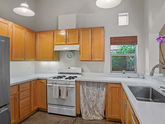 5th image of 1346 Yulupa Avenue #B