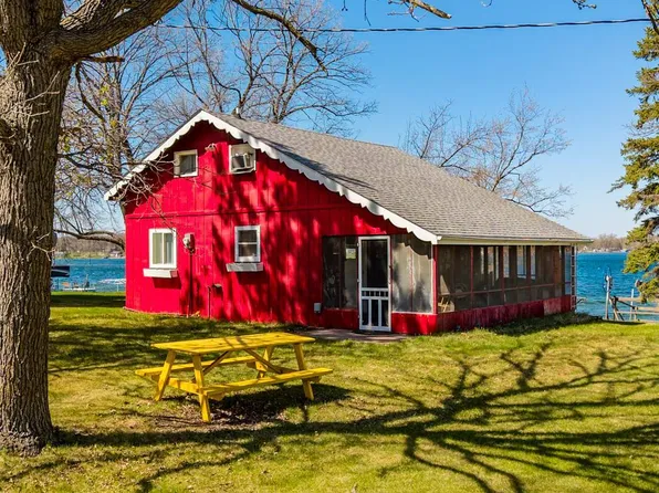 13960 Halvorson Beach Rd, Lake Park, MN 56554