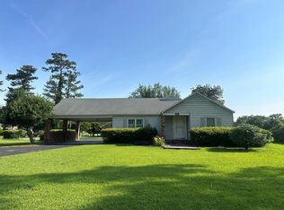 901 E 4th St, Adel, GA 31620