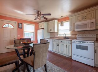 21 Tracy Ave, Waterbury, CT 06706