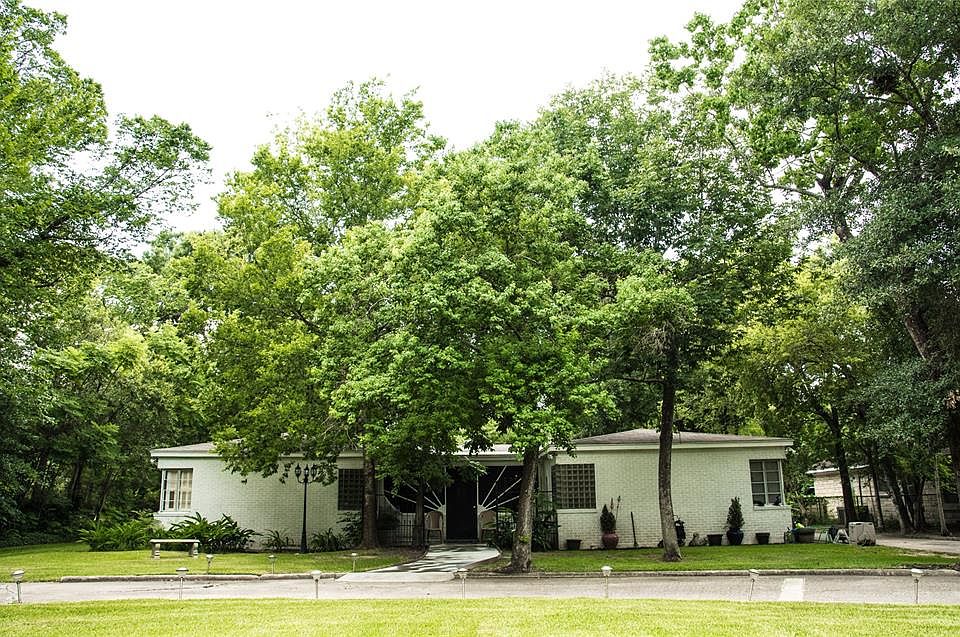 1st image of 7525 Haywood Dr