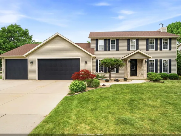1502 E Cranberry Dr, Appleton, WI 54915
