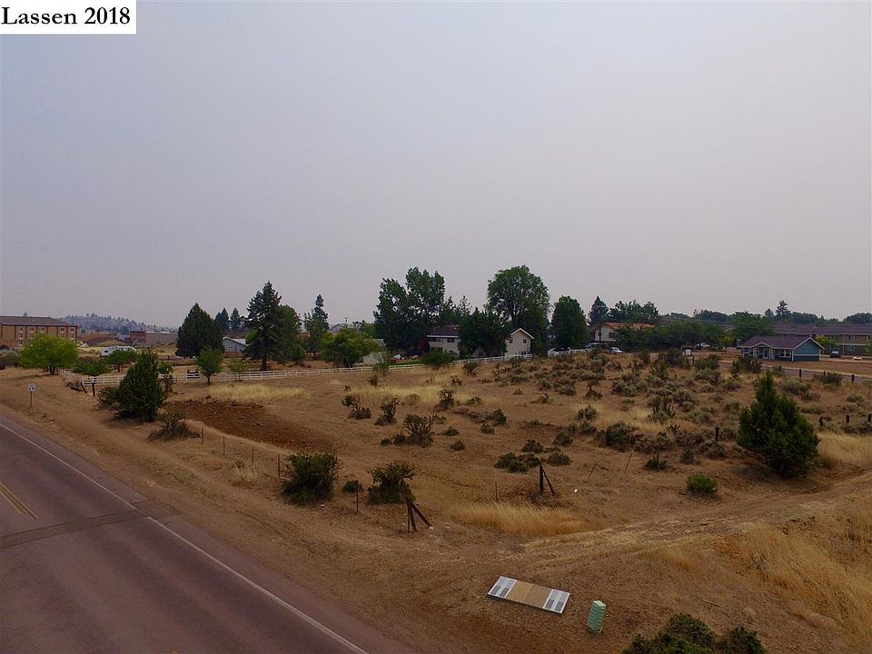 2nd image of 1075 Paiute Ln