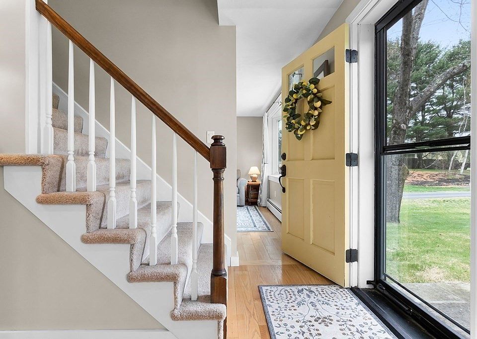 3 Village Ln, MA 01833 Zillow