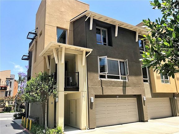 5th image of 5506 W 149th Pl Unit 2