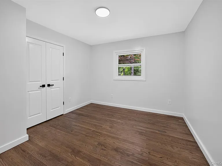 179 Roosevelt Rd — Photo 30