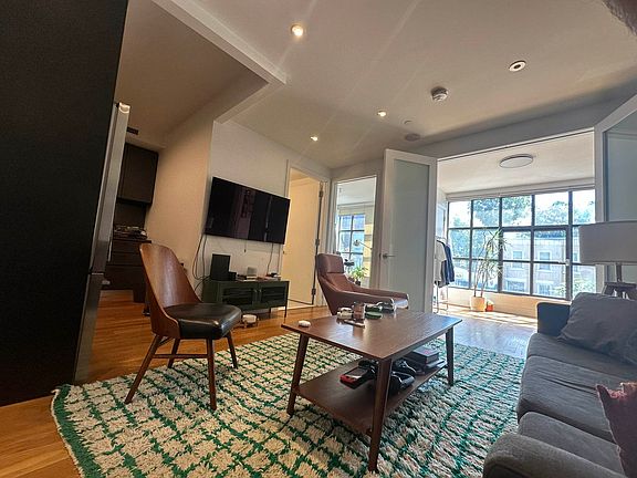 3rd image of 1040 Dean St APT 202