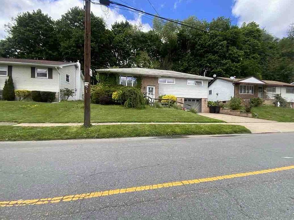2nd image of 2113 N Main Ave