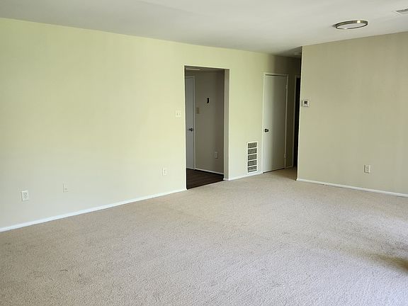 5th image of 10241 Prince Pl APT 204