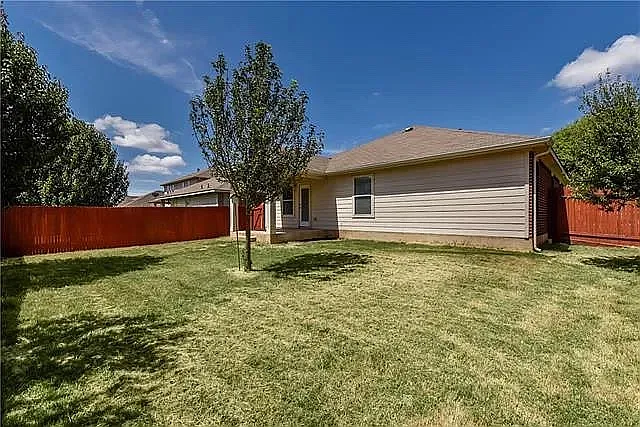 1318 Rainbow Parke Dr — Photo 20
