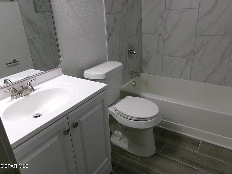 7013 Echo Cliffs Dr — Photo 19