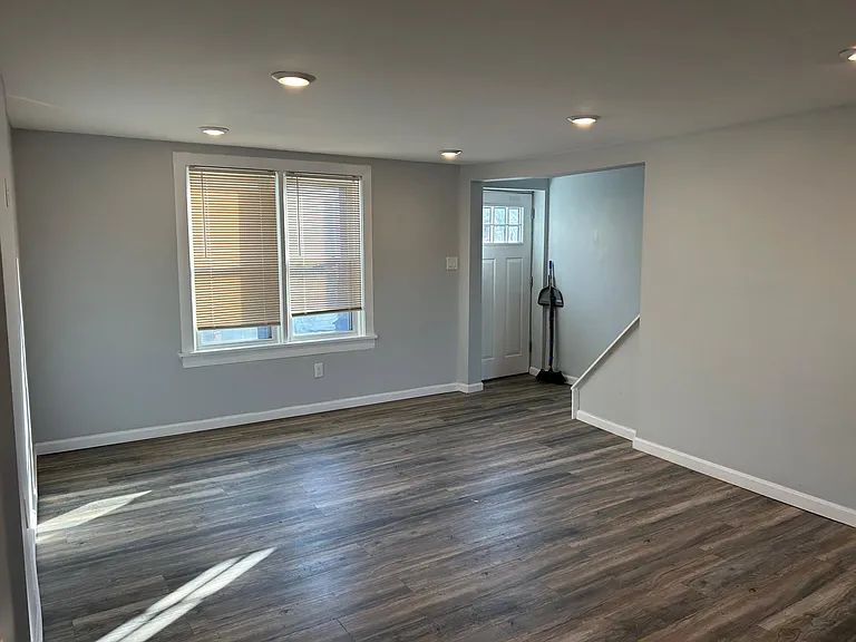 119 Pius St — Photo 3