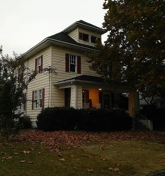 108 W London Ave — Photo 1