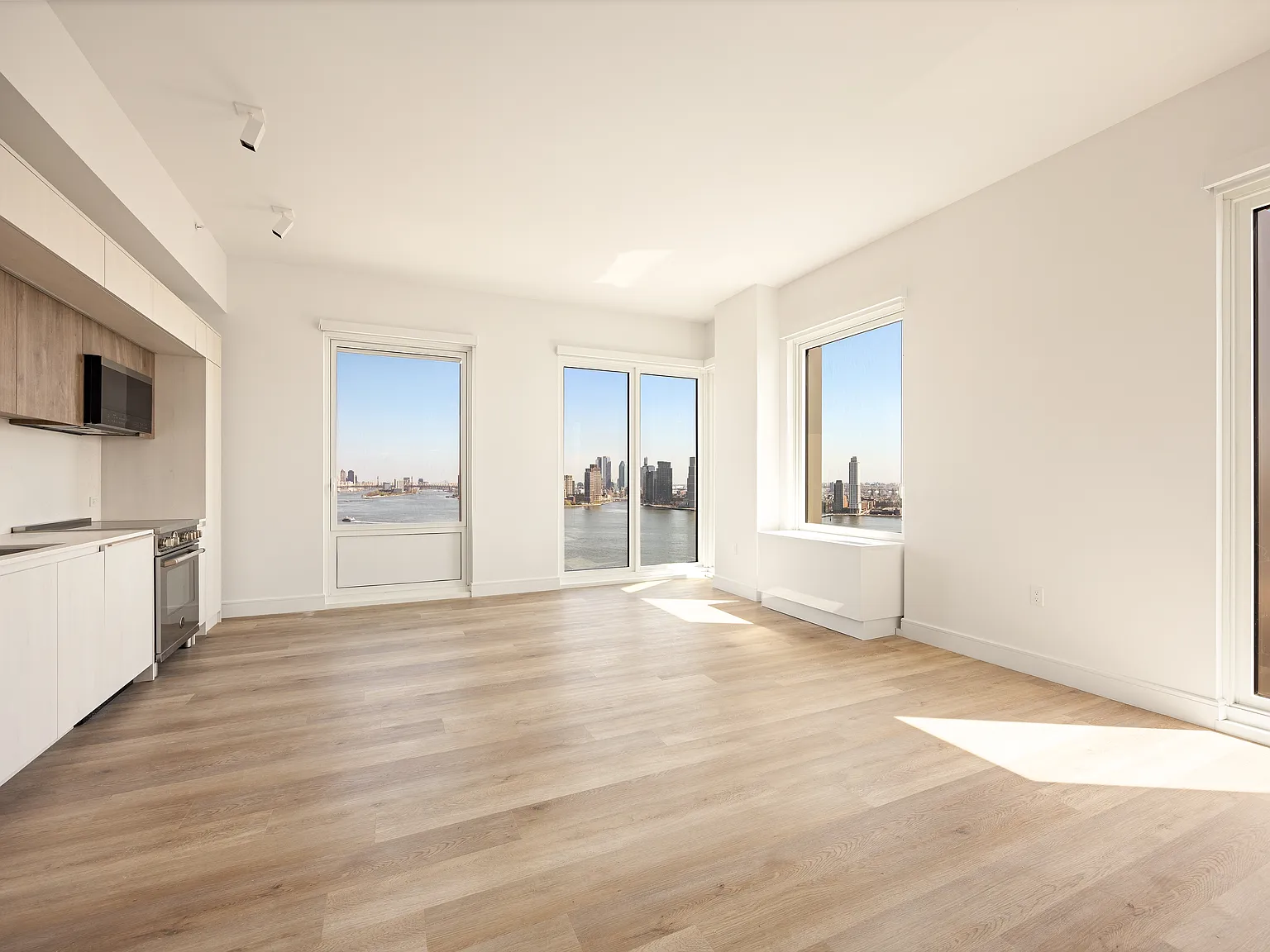 644 East 14th Street — Photo 1