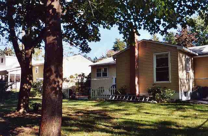 2nd image of 53 FULLERTON Avenue
