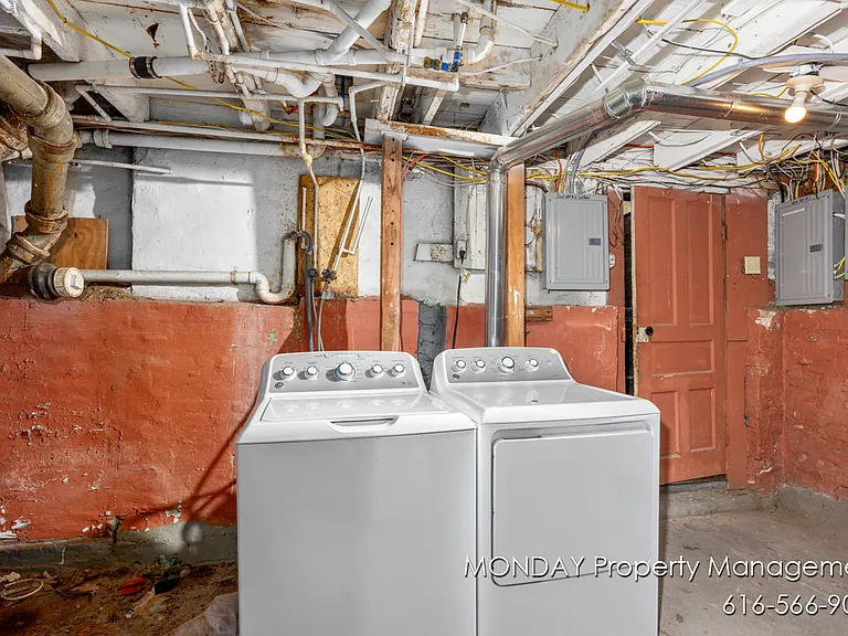 263 W Muskegon Ave #1 — Photo 15