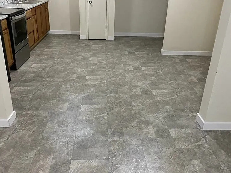 648 Palisades Dr — Photo 1
