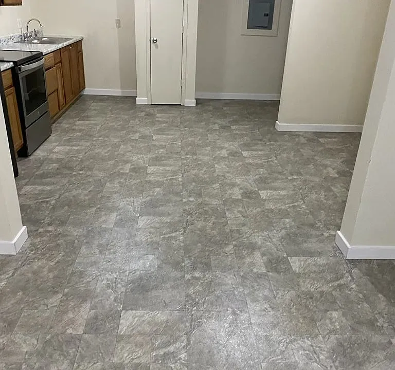648 Palisades Dr
