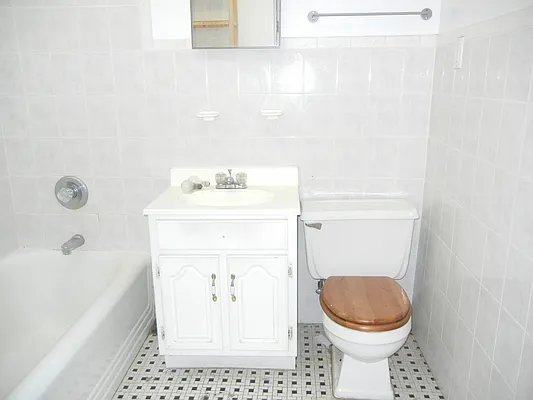 Rented by Brooklyn Heights Real Estate Inc | media 14