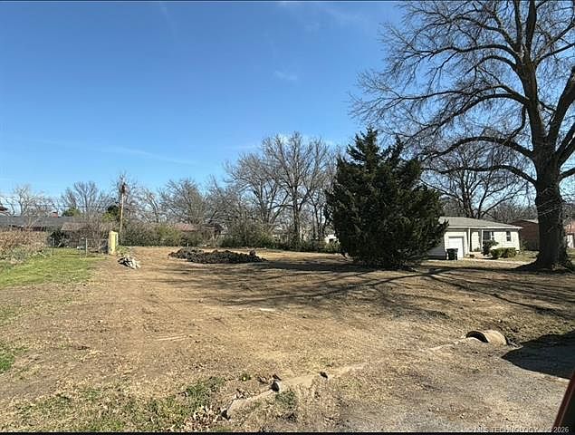 2nd image of 3406 Harvey Rd
