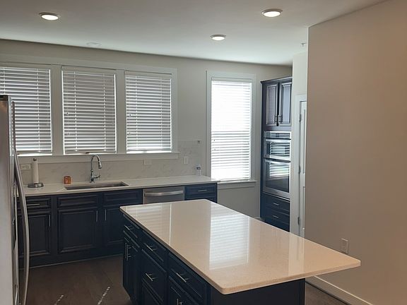 4th image of 13390 Sherwood Park Ln