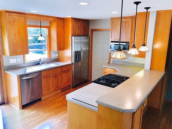 5th image of 30W141 Dedham Ct